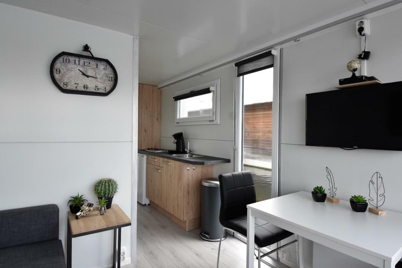 Holiday home Cosy Floating Boatlodge, 
